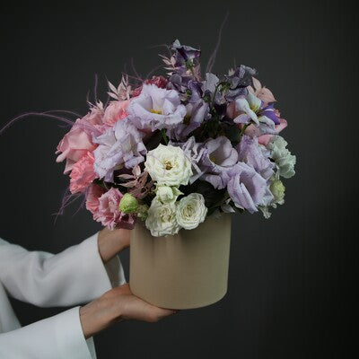 "Gentle Overflows" Hat Box of Flowers: