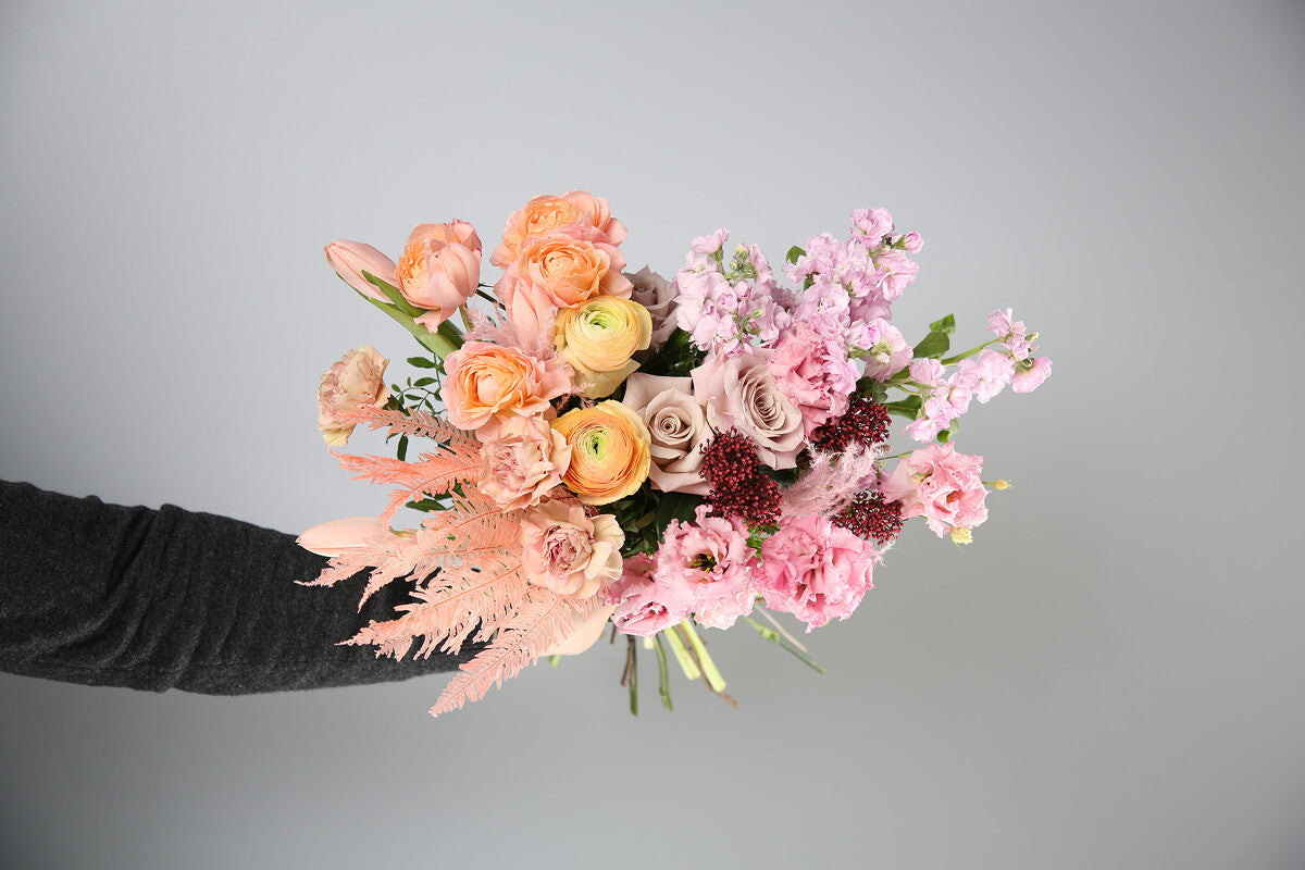 Spreading Bouquet "Exquisite tenderness"