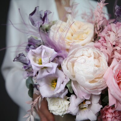 "Gentle Overflows" Hat Box of Flowers: