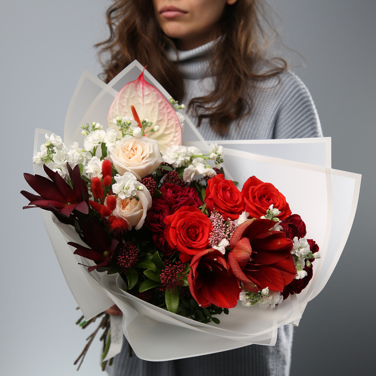 Spreading Bouquet "Subtle passion"